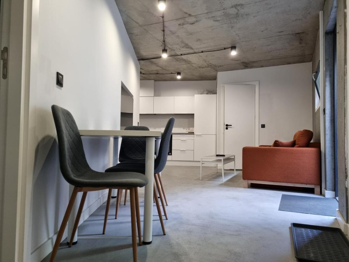 Industrialna Piwnica Hostel Gdańsk Exteriör bild