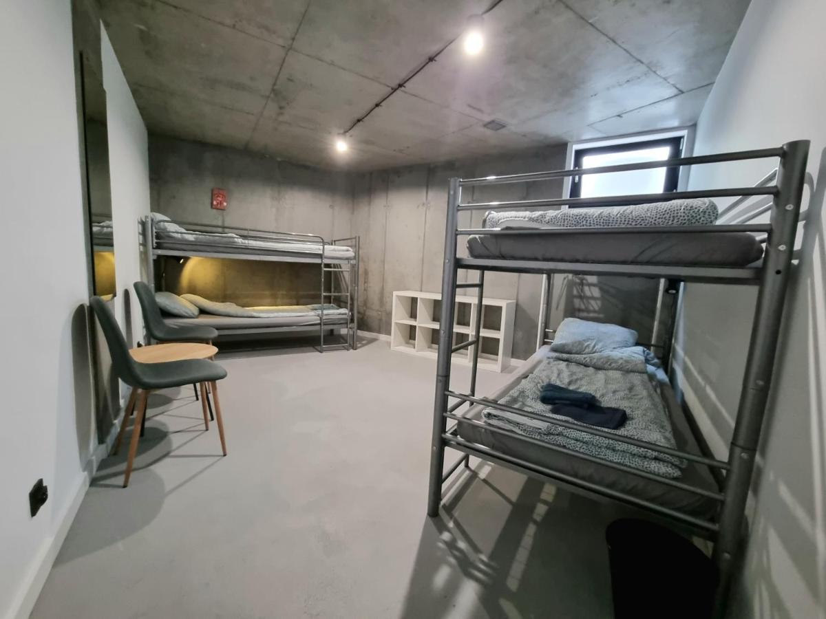 Industrialna Piwnica Hostel Gdańsk Exteriör bild