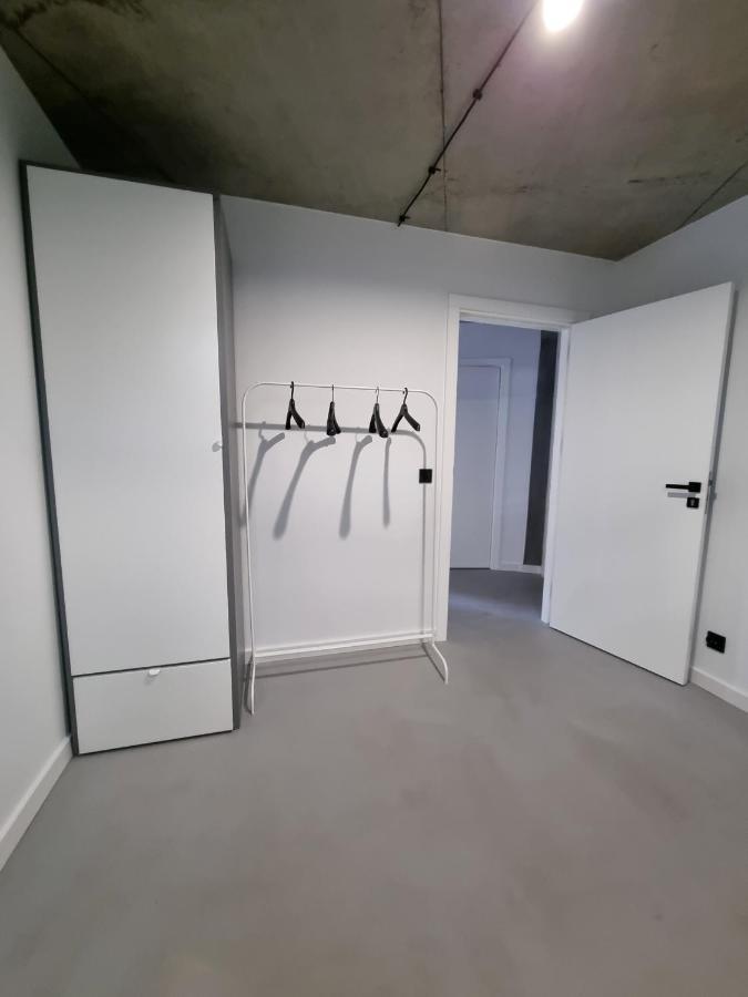 Industrialna Piwnica Hostel Gdańsk Exteriör bild